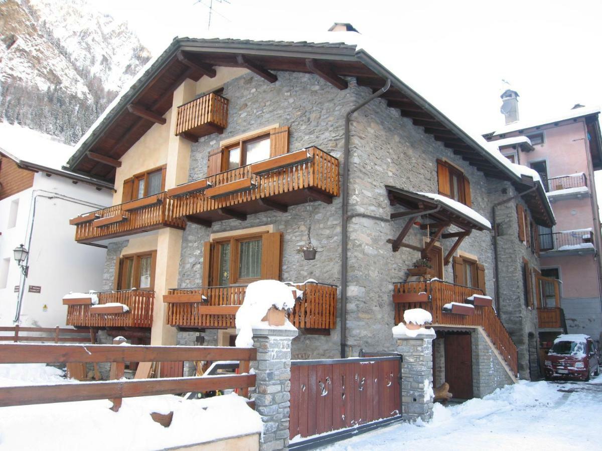Appartamenti Lo Scoiattolo - Noce E Nocciola Pre-Saint-Didier Exterior photo